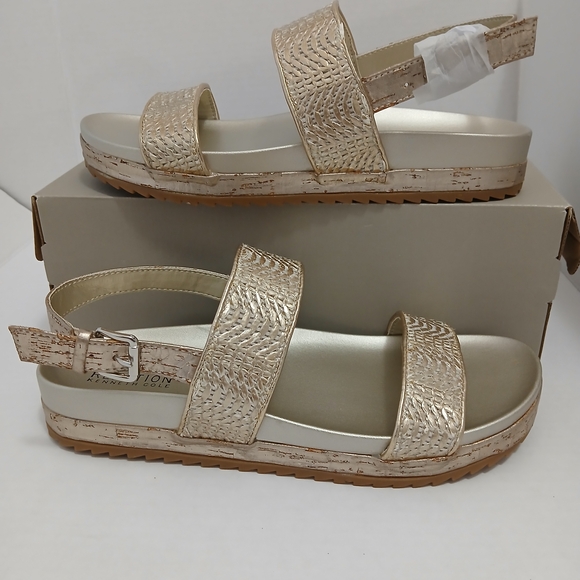 Kenneth Cole Shoes - Kenneth Cole Metallic Gold Woven-Strap Platform Sandals Size 8.5 Med New $40